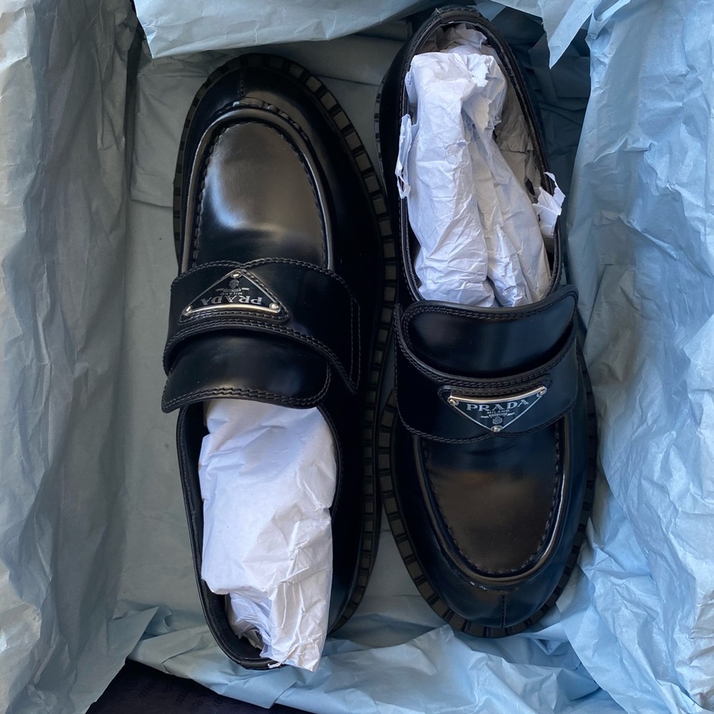 NIB Prada Chocolate Brushed Leather Loafers - Picture 2 of 8